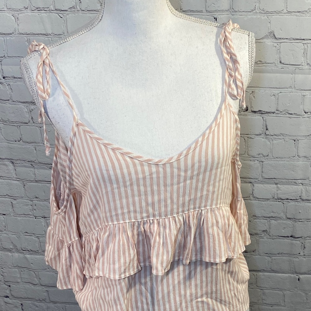 AMERICAN EAGLE OUTFITTERS Cold Shoulder Top Ruffle Pink/White Stripes-Medium